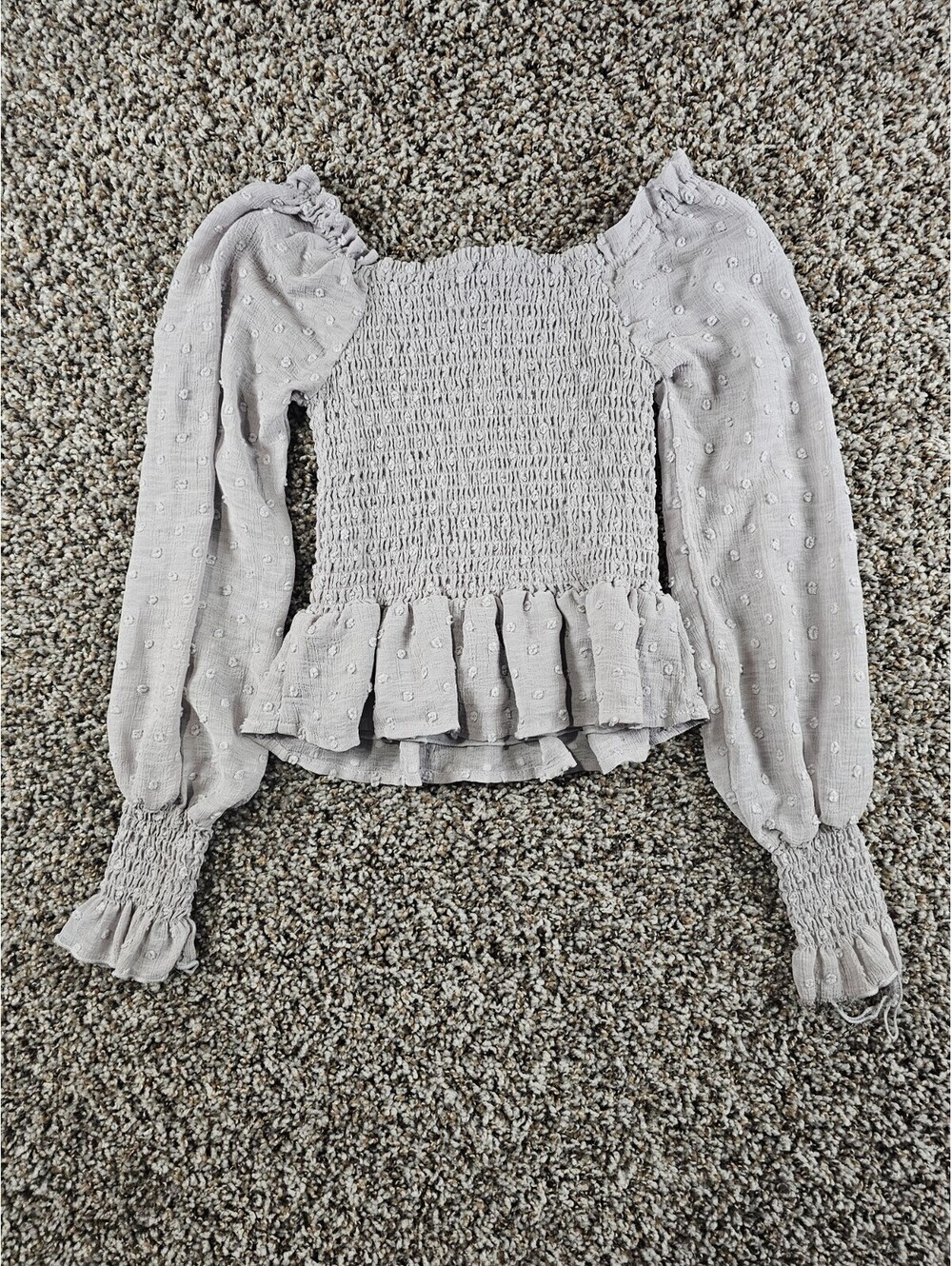 Chelsea & Violet Girls Sz S Long Sleeve Smocked Boho Top Gray Silver - Picture 4 of 4